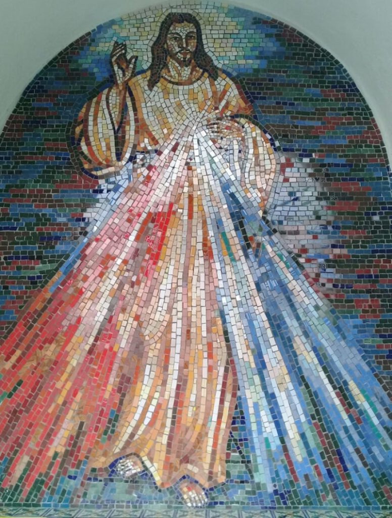 Jesús De La Divina Misericordia (2.30 metros de altura) Camposanto La Colina, Guatemala Ciudad